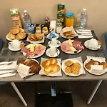 Alojamento de Acomodação e Pequeno-almoço Com'era 4*