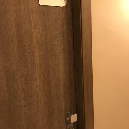 Oda ve Kahvaltı Com'era 4*