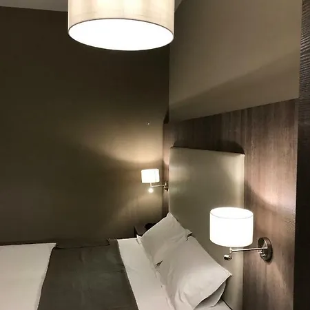 Oda ve Kahvaltı Com'era 4*