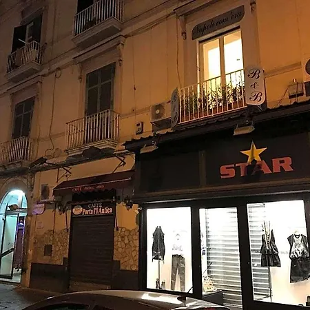 לינה וארוחת בוקר Com'era נאפולי