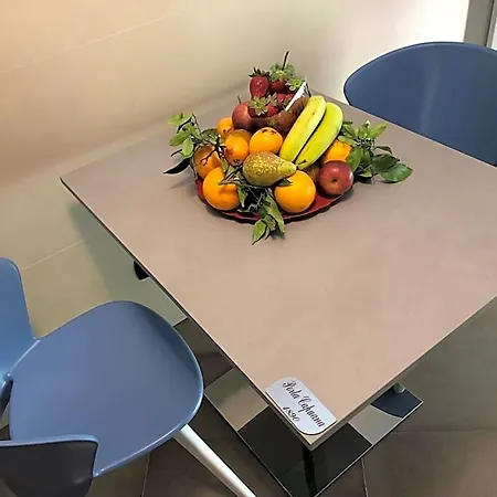 לינה וארוחת בוקר Com'era נאפולי