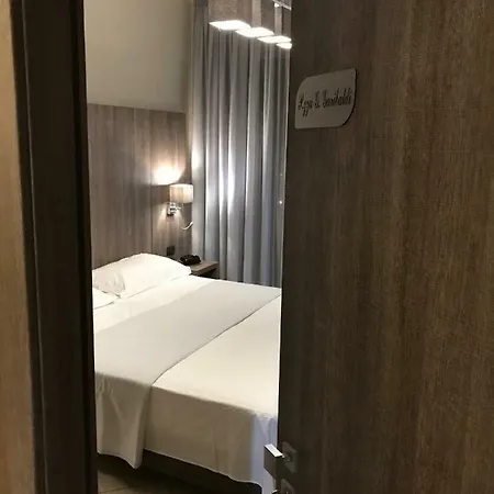 فندق مبيت وإفطار Com'era 4*